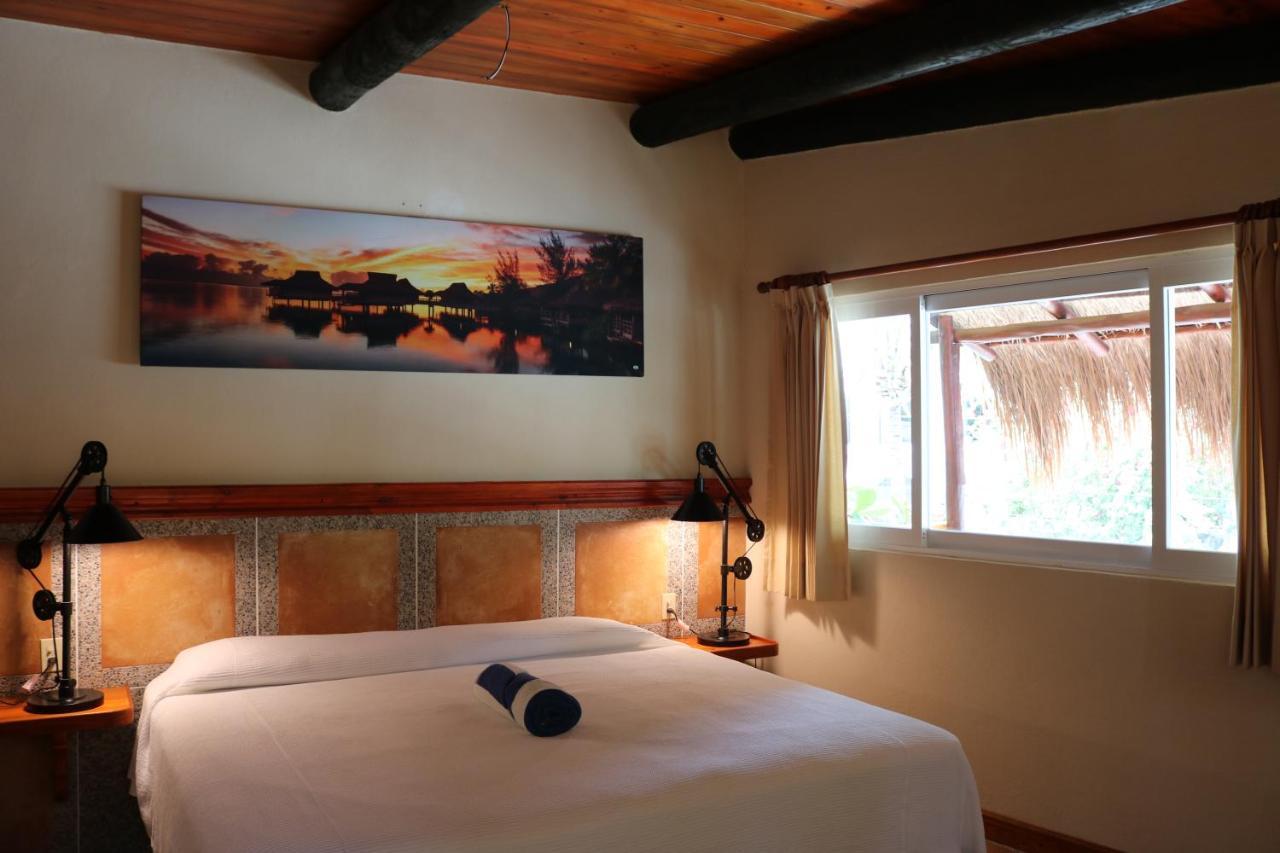 The Diving Lodge Downtown Puerto Morelos Exteriör bild