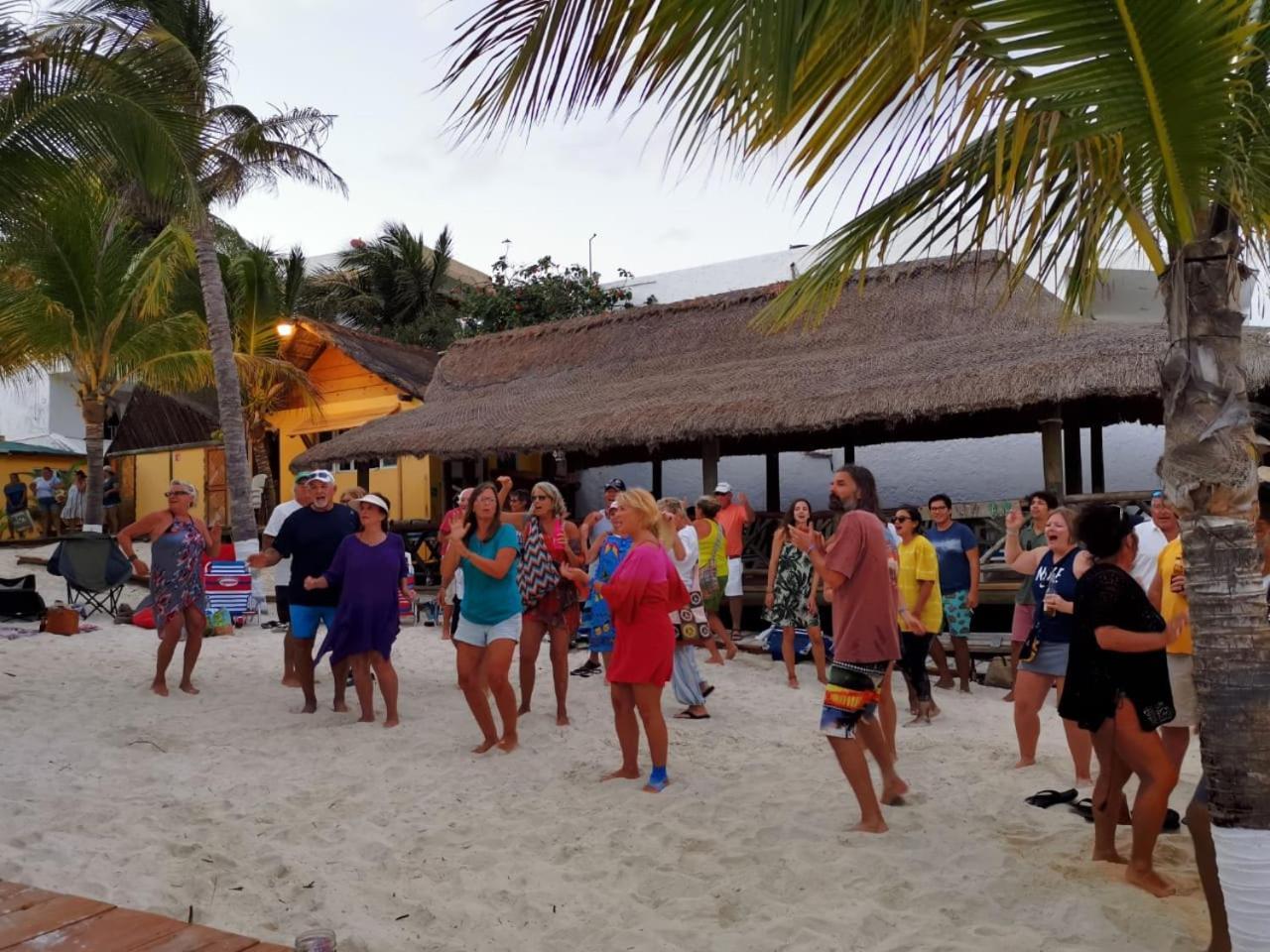 The Diving Lodge Downtown Puerto Morelos Exteriör bild